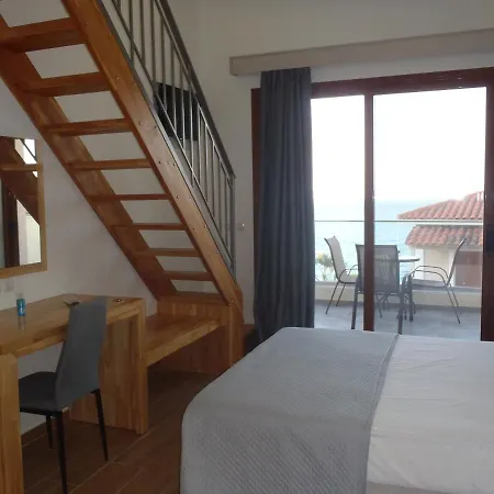 Loukas Apartments On The Waves Tragaki Extérieur photo
