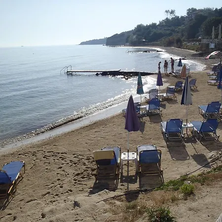 Loukas Apartments On The Waves Tragaki Chambre photo