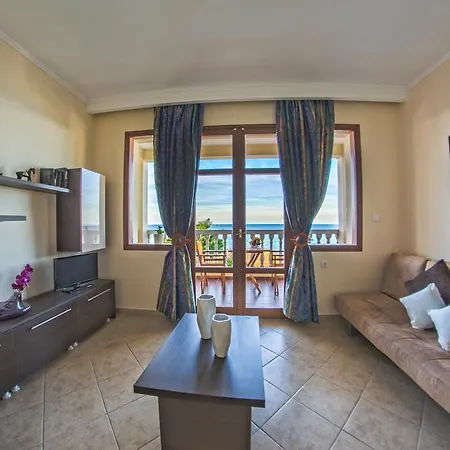 Loukas Apartments On The Waves Tragaki Chambre photo
