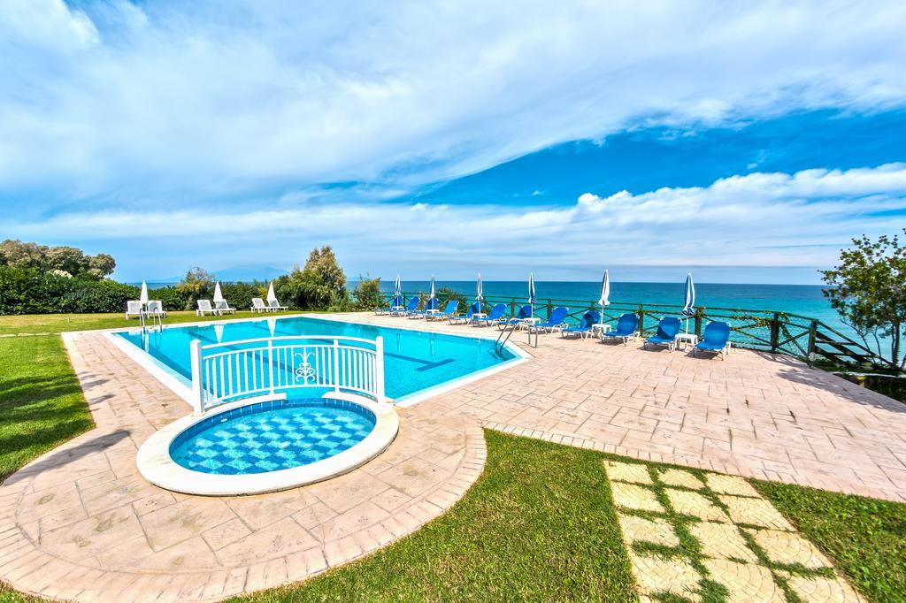 Apartment Loukas On The Waves Tragaki